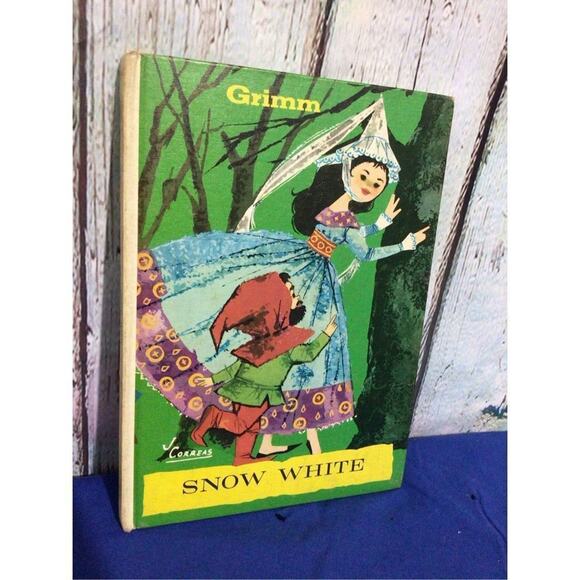 The Brothers Grimm Other - 1965 Snow White By The Brothers Grimm Hardback ❤️💕